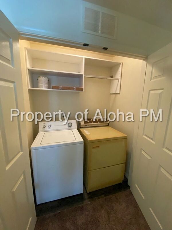 Foto del edificio - 1069 W Pine Ave