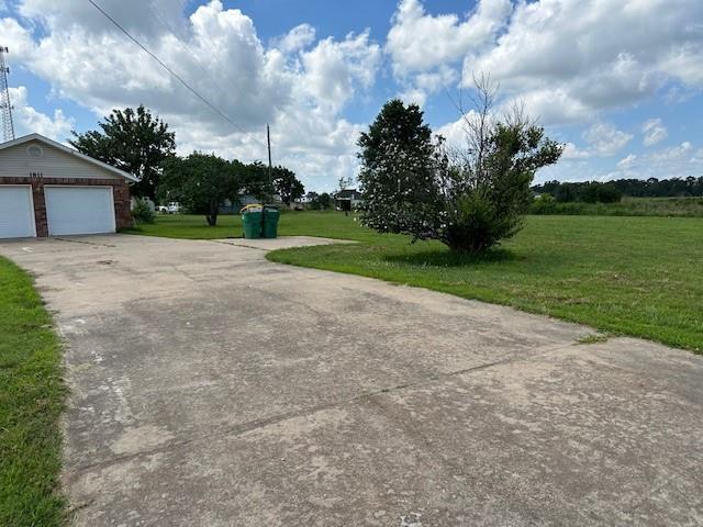 Building Photo - 1811 Kinyon Rd