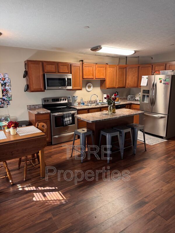 Foto del edificio - 1619 6th Ave