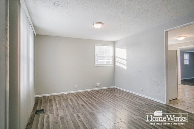Building Photo - Well-maintained two-bedroom, one-bath home with a practical layout, & cozy living areas.