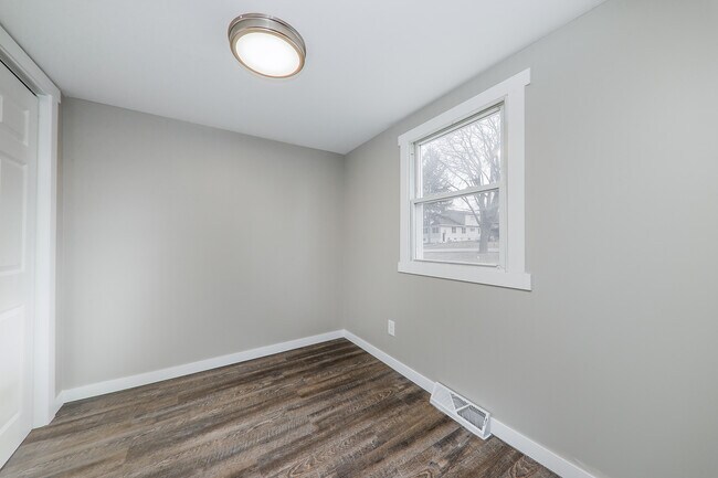 Building Photo - 4410 Buckley Ave