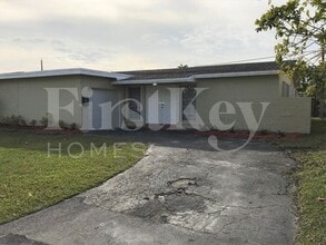 Building Photo - 9280 Sunset Strip