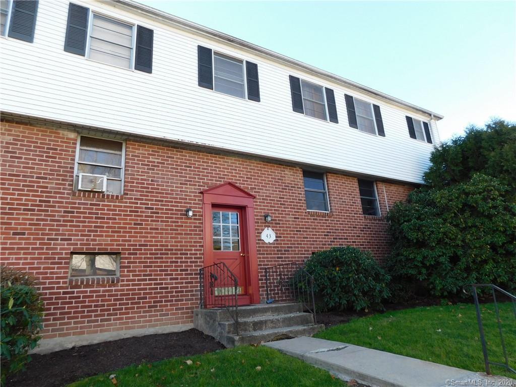 Primary Photo - 43 Fairview Dr