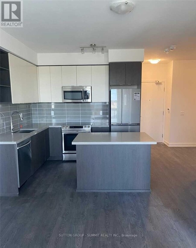 Building Photo - 4677 Glen Erin Dr