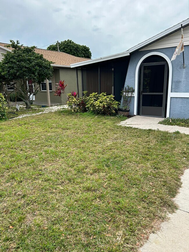 Foto del edificio - 8380 45th St N