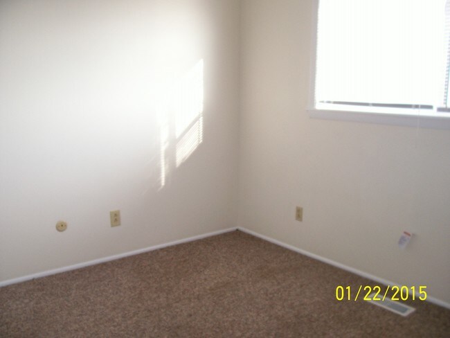 Building Photo - 420 S Edson St
