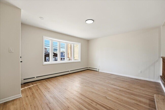 Foto del edificio - 212 Seaview Ave