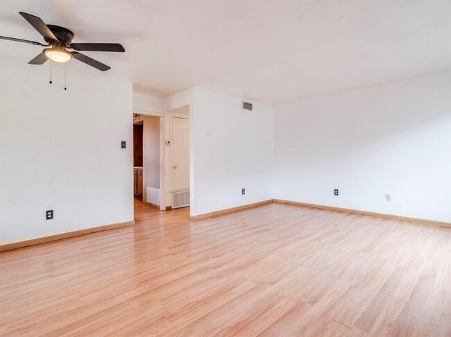 Foto del edificio - 5628 Pinon Vista Dr