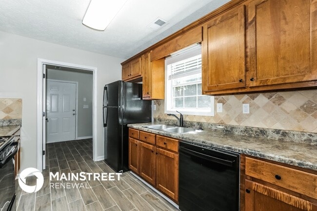 Foto del edificio - 145 Windsong Dr