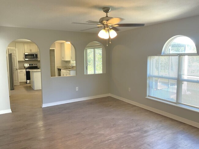 Building Photo - 1114 Dartford Dr