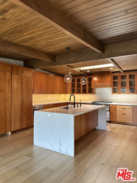 Foto principal - 7460 Woodrow Wilson Dr