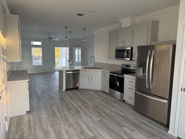 Foto del edificio - 362 Tahitian Dr