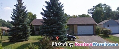 Primary Photo - 2292 Larpenteur Ave E