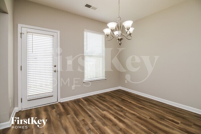 Foto del edificio - 428 Rankin Cir