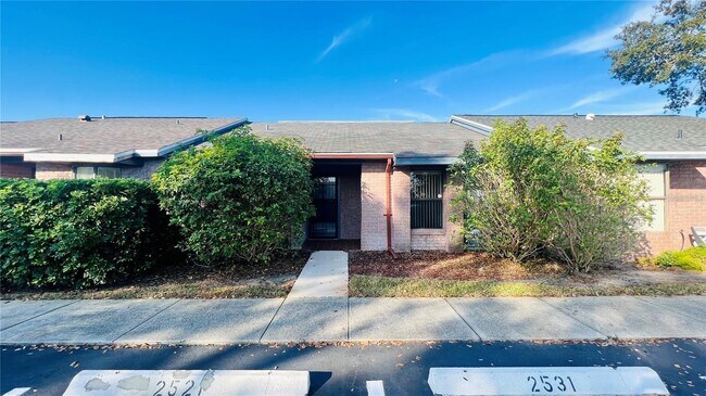 Foto del edificio - 2531 King Oak Cir