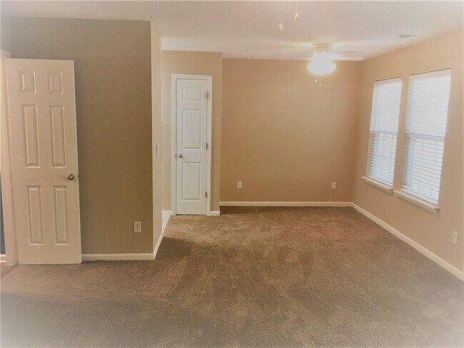 Foto del edificio - 895 Brickleridge Ln SE