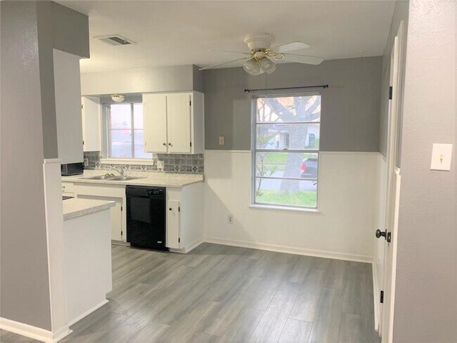 Building Photo - 1705 Mildred St