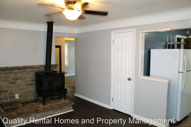 Foto del edificio - 2 br, 1 bath House - 967 Salisbury Ave