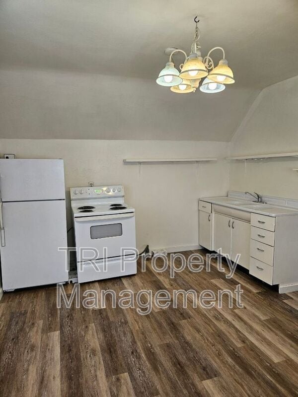 Building Photo - 1406 11th St