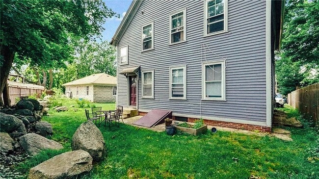 Foto del edificio - 49 Hillside Ave