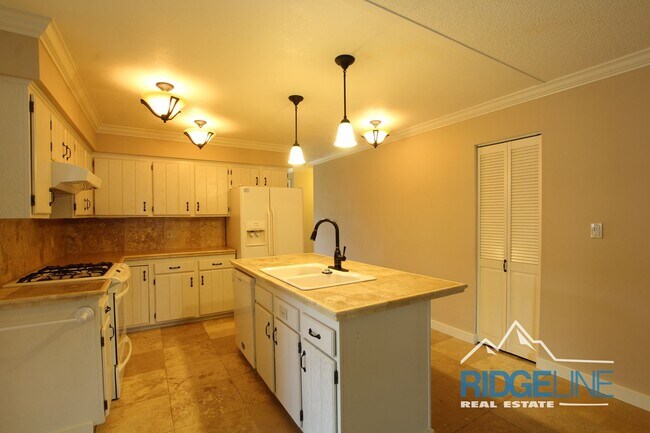 Building Photo - Fox Farm Home for Rent