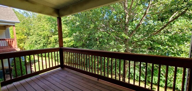 Foto del edificio - 1354 Fox Pointe Cir