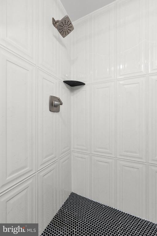 Building Photo - 4321 Palmetto St