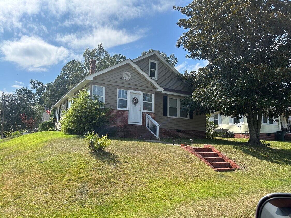 105 Franklin St, Wadesboro, NC 28170 House Rental in Wadesboro, NC