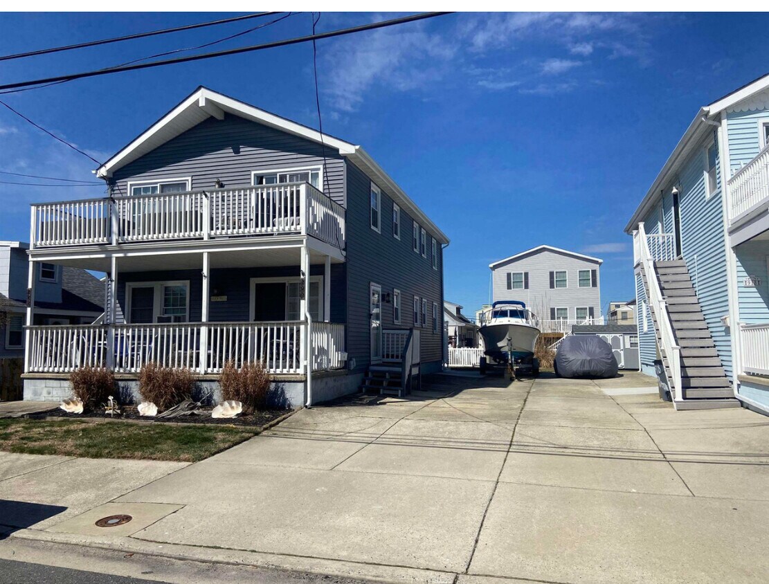 920 Pleasure Ave Unit 1st floor, Ocean City, NJ 08226 Condo for Rent