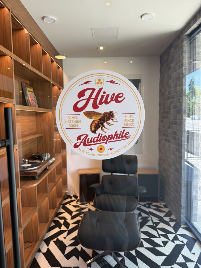 Building Photo - Hive Barrington