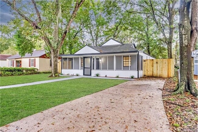 Building Photo - 2405 New York Ave