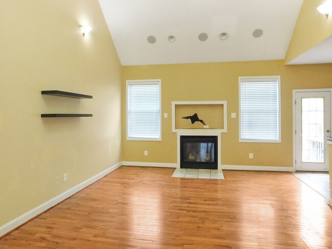 Building Photo - 5940 Gary Dr