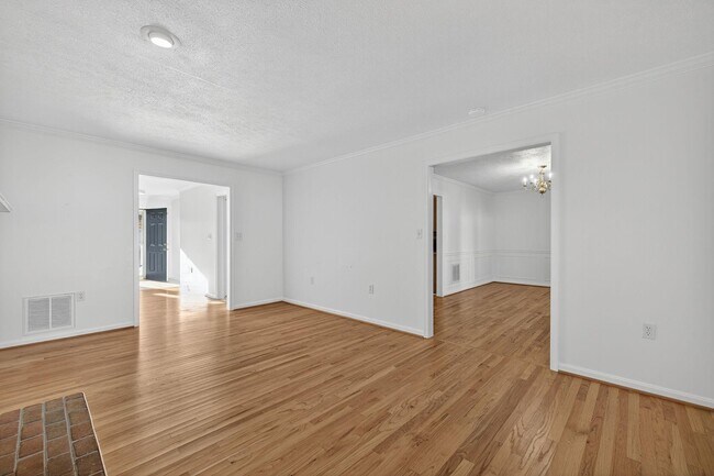 Foto del edificio - 1984 Cidermill Ln