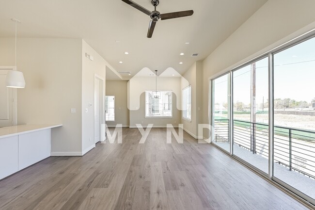 Building Photo - 6303 Paddington Bend Dr
