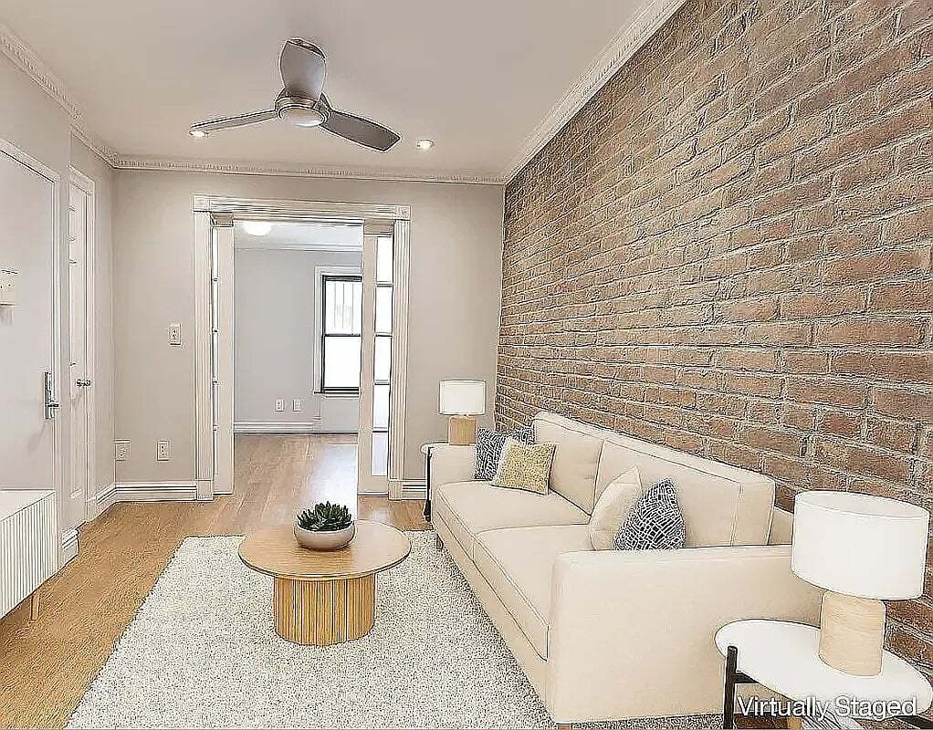 Foto del edificio - 345 W 53rd St