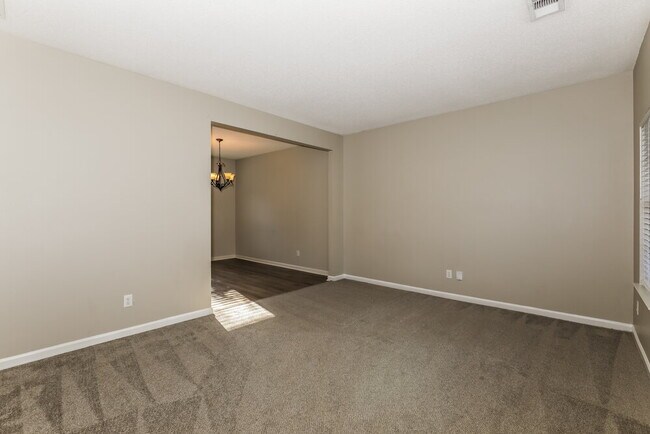 Foto del edificio - 1607 Thornwick Trace