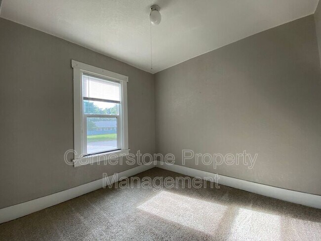 Foto del edificio - 704 14th Ave N