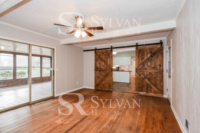 Foto del edificio - At Last, This Is What You Have Been Search...