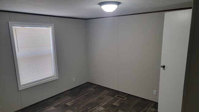 Building Photo - 32744 Carolee Cir