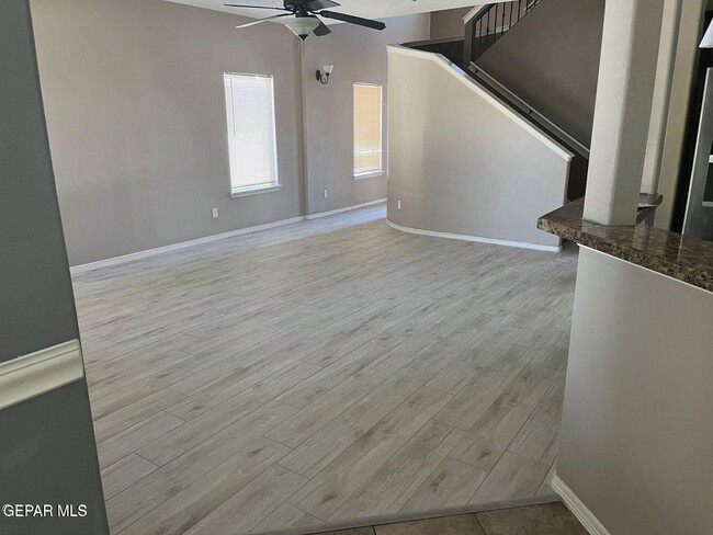 Building Photo - 12331 Sombra Grande Dr