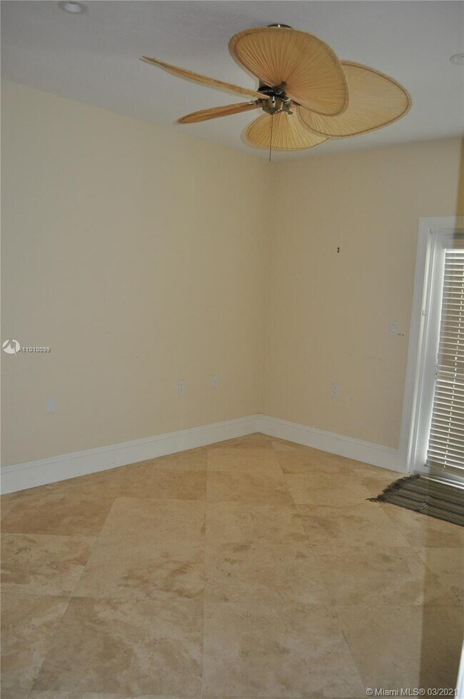 Building Photo - 4920 SW 73 St
