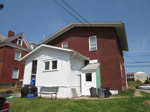 Building Photo - 822 Grant St