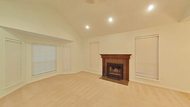Foto del edificio - 8102 SW Cherokee Ave