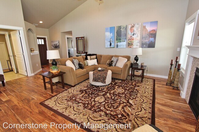 Building Photo - 3 br, 2 bath House - 2209 S Kona Ave