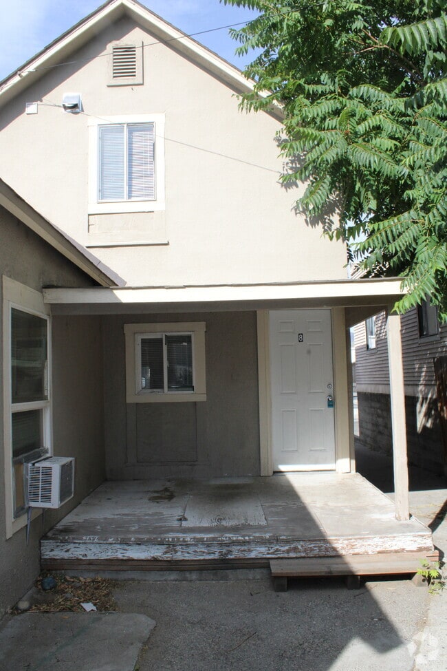 Building Photo - 220 Methow St