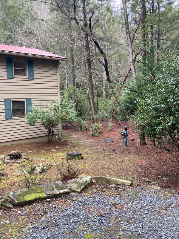 Building Photo - 61 River Bend Ct