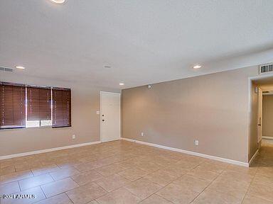 Foto del edificio - 3707 E Joan De Arc Ave