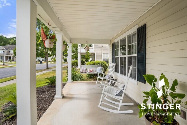 Foto del edificio - 3 Bedroom / 2.5 Bath For Rent In Universit...