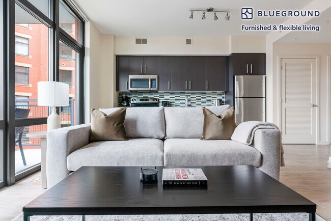 Foto del edificio - 1128 N Irving St