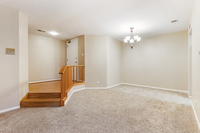 Entrance, Formal Dining - 913 Knottingham Dr